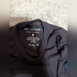 3/$25!! Set Active Crop Top Grey Small